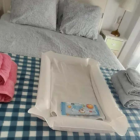 アパート Mochiri - *